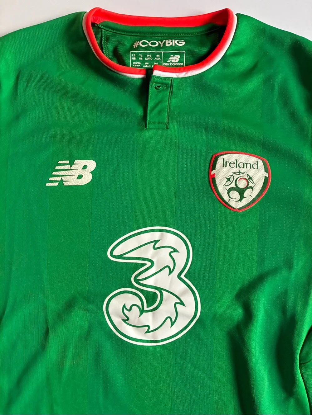 New Balance Kids Ireland Green Soccer Jersey with White & Red Accents Large Size